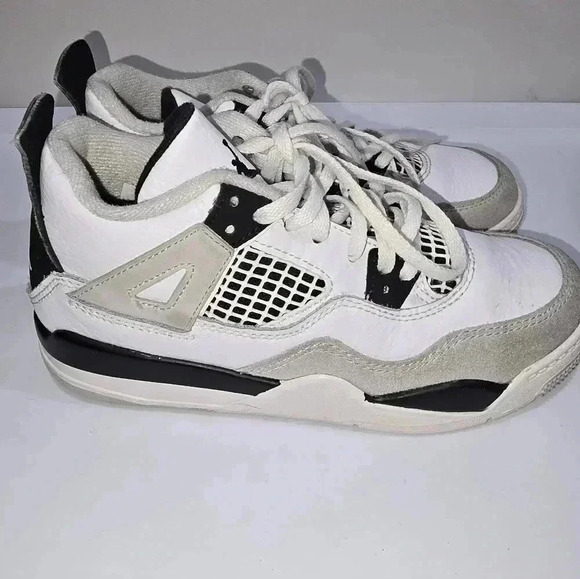 Nike Air Jordan 4 Retro Military Black Size 1Y BQ7669-111 - Picture 3 of 8